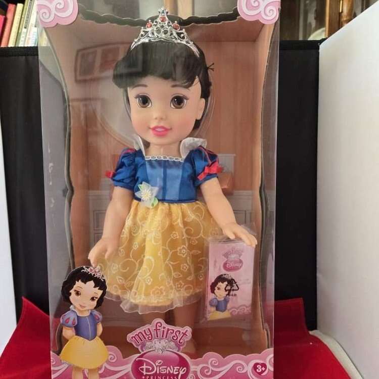 Snow White Disney Princess Doll