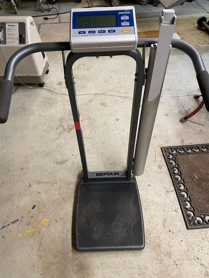 Befour portable rolling hospital grade bariatric scale