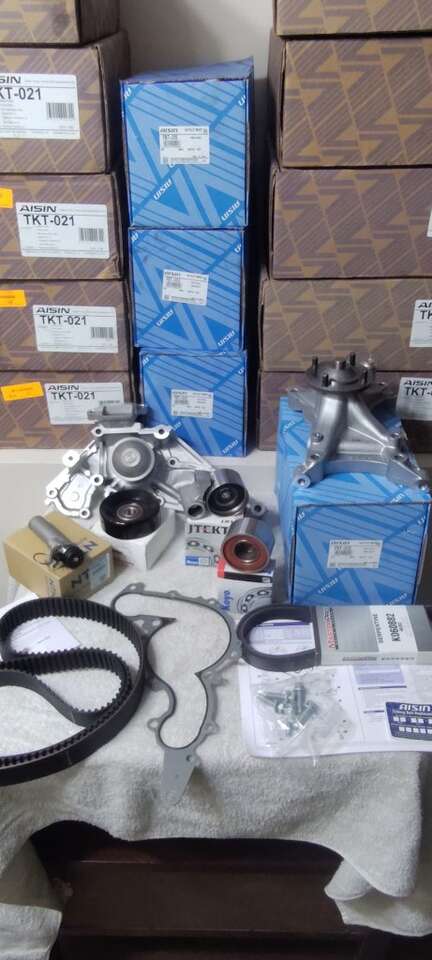 TOYOTA Tundra 4.7L V8 Timing Belt Kit & Water Pump