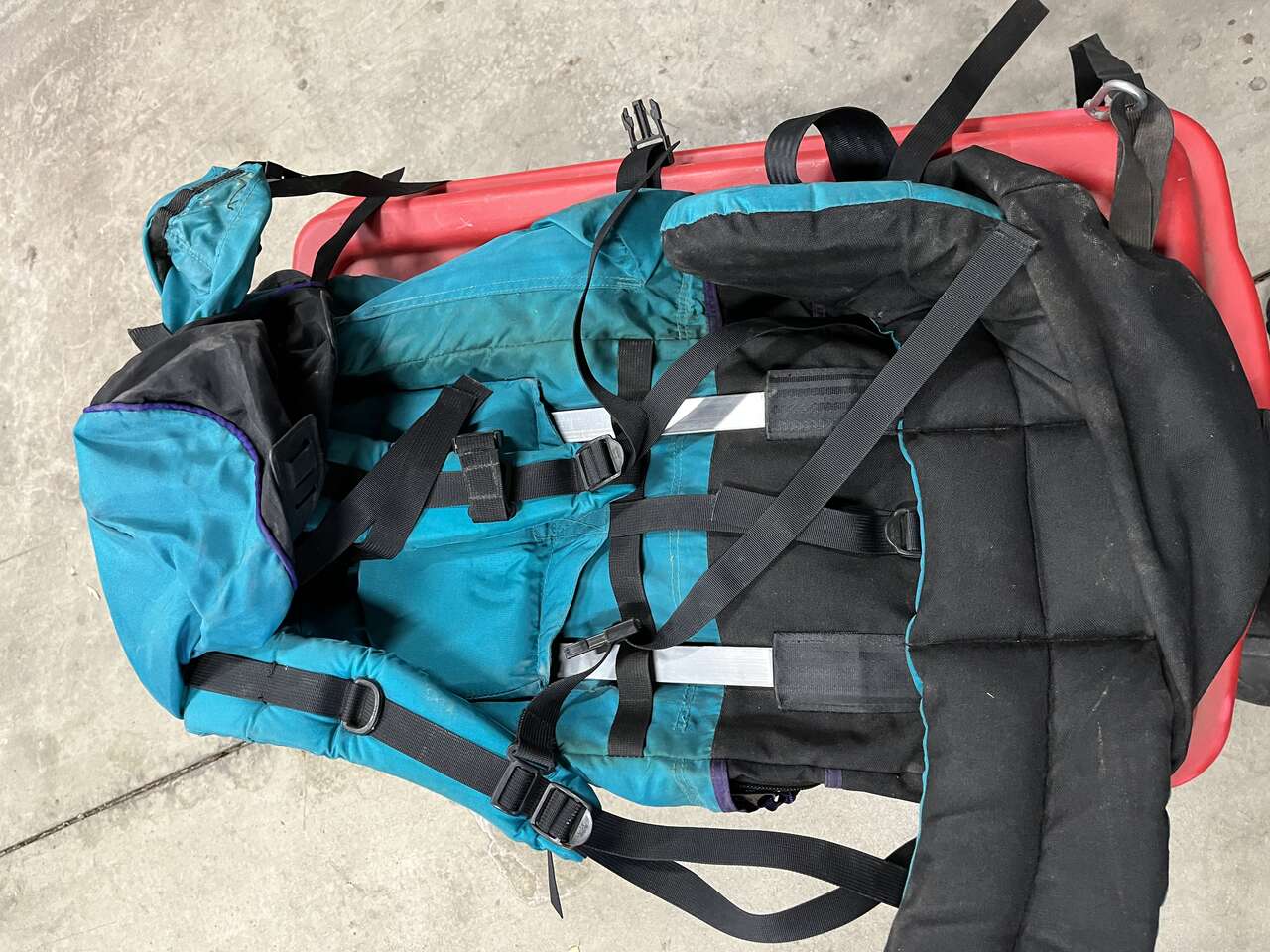 Camp Trails back pack