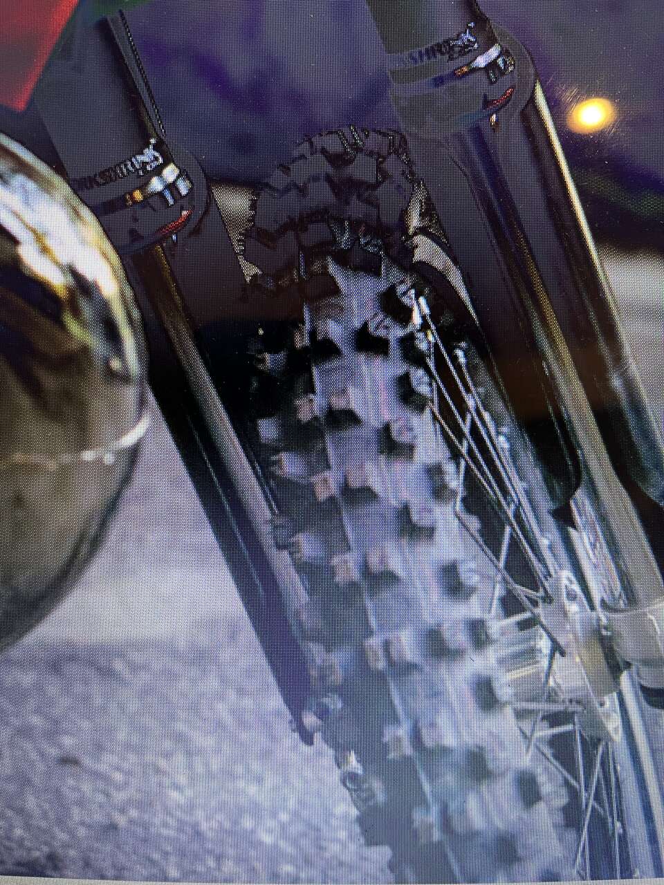 Protect full wrap fork guards