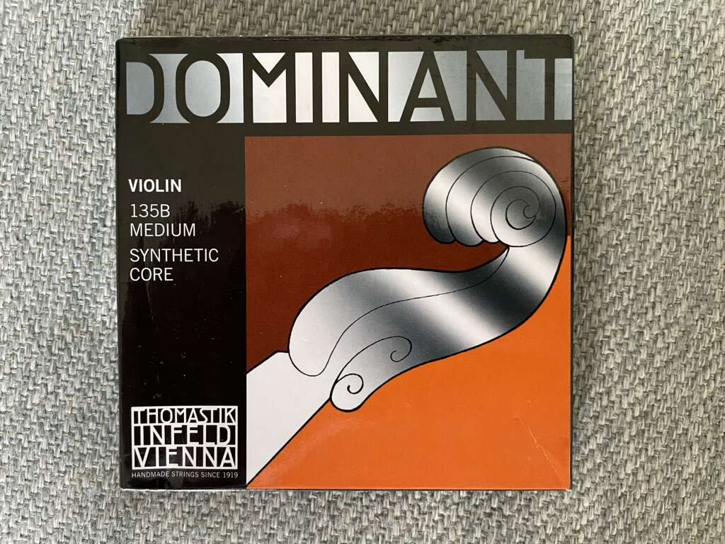 Dominant 135b Violin String Sets
