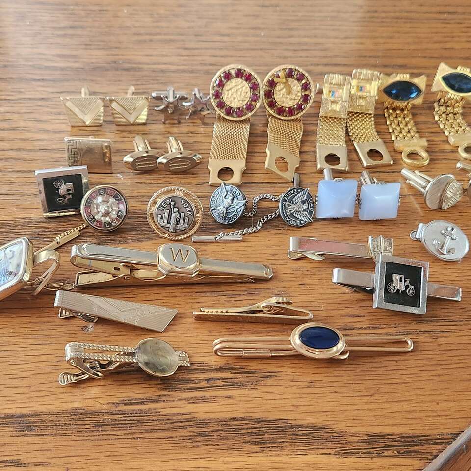 Cufflinks and tie pins General