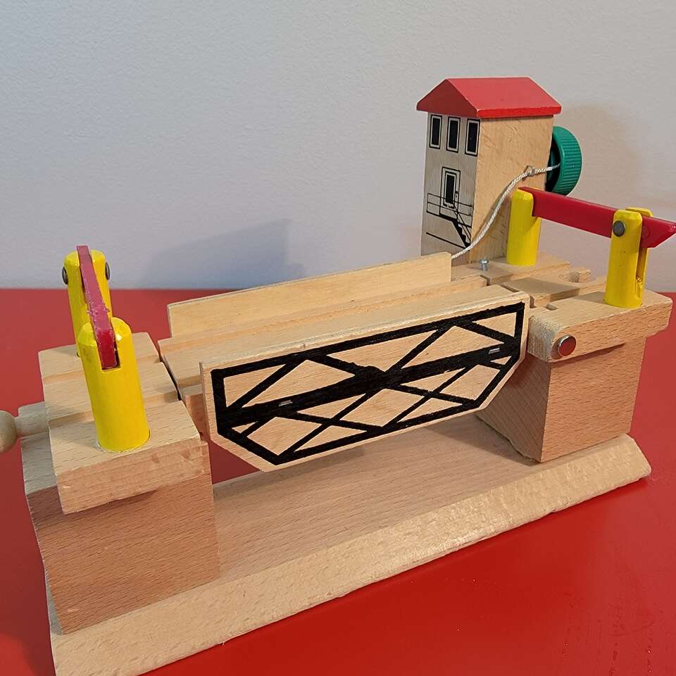 BRIO Trains: 3 Piece Wooden Lifting Draw Bridge Vintage 1980’s Sweden Excellent Condition!