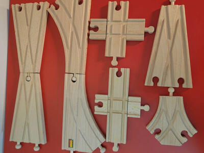 Brio/Thomas and Friends Wooden Railway Switch Set. 10 Pieces. Vintage, Excellent Condition!