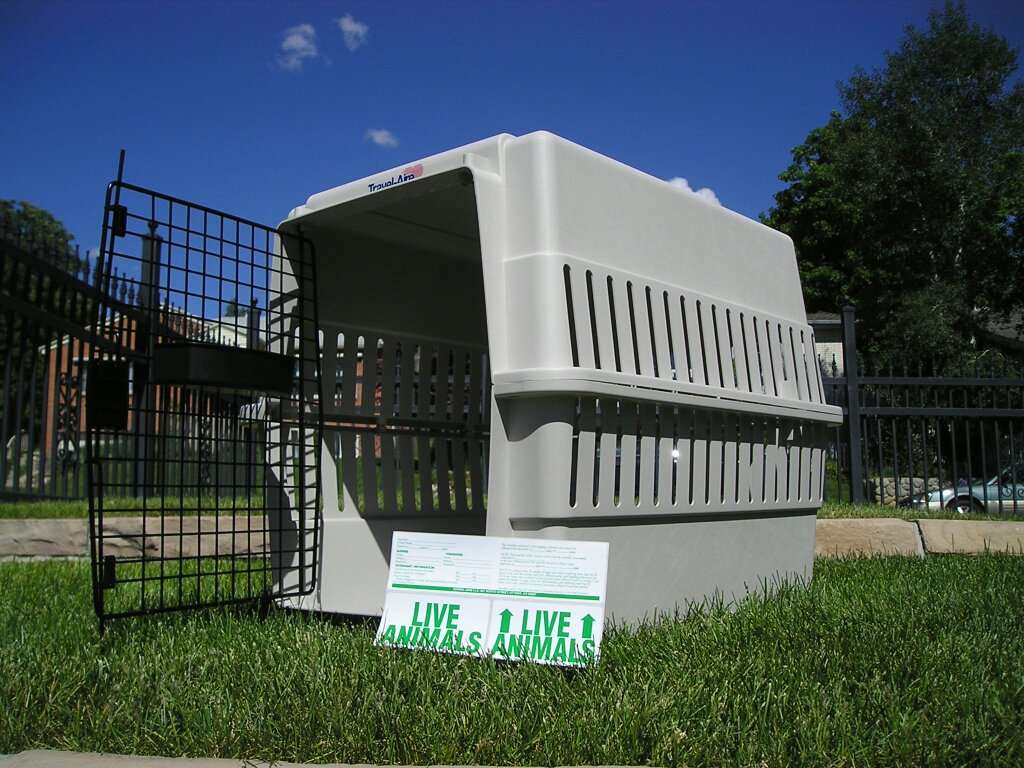 NEW Dog Crate - Dog Kennel (tags on)