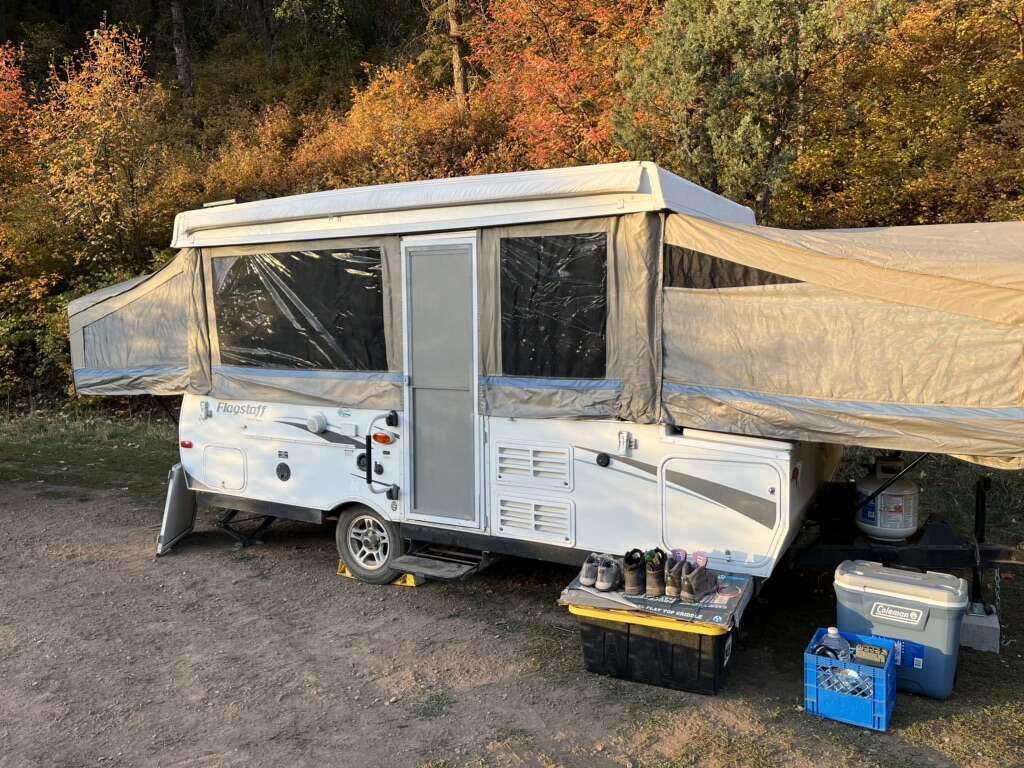 2012 Flagstaff/Forest River Classic Series M-823D