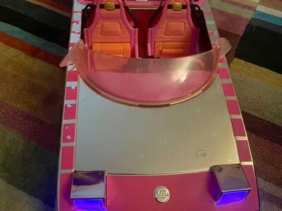 LOL Surprise Car-Pool Coupe w/Pool & Dance Floor