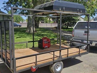 Utility trailer toy hauler