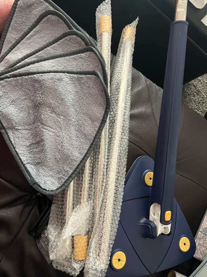 Triangle Shaped Microfiber Dust Mop (brand New)