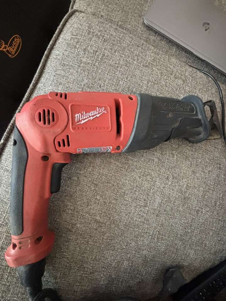 Milwaukee Sawzall the Hatchet 6524-21 Great