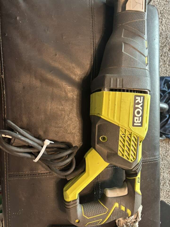 Ryobi Rj 1861vvn  New Corded Sawzll