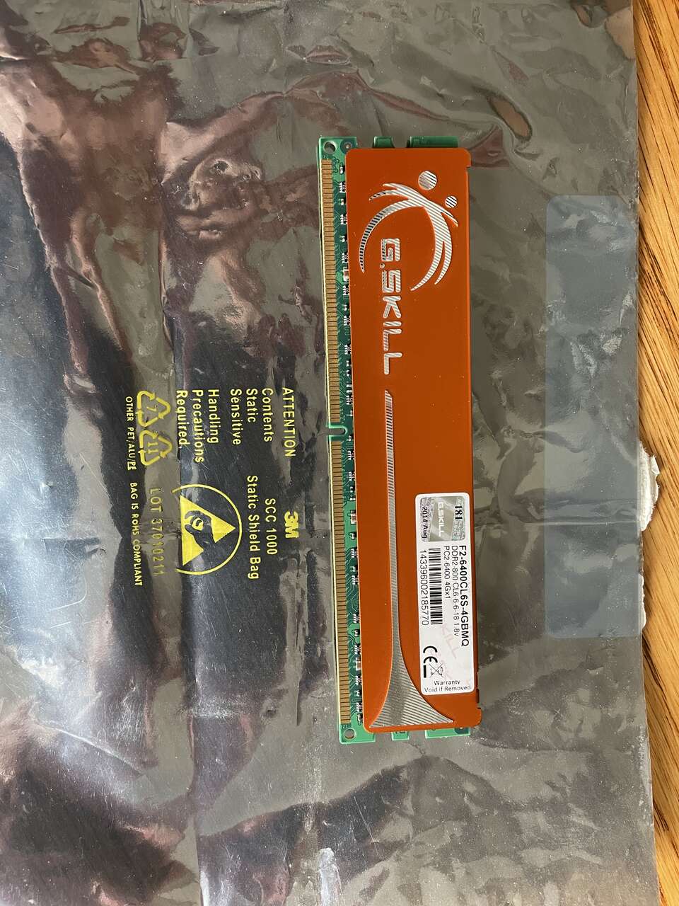 G.SKILL PC Computer Memory F2-6400CL6S-4MBMQ