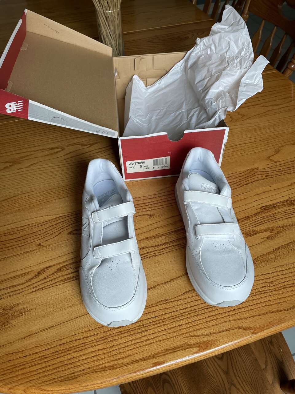 New Balance 928 Velcro Leather Women’s Walking Shoes size 13