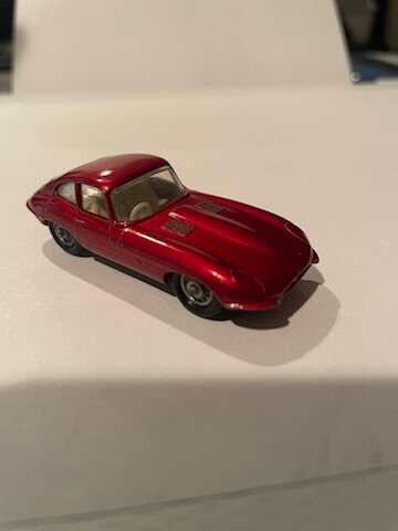 Lesney Matchbox: Vintage Collectable "E" Class Jaguar No.32