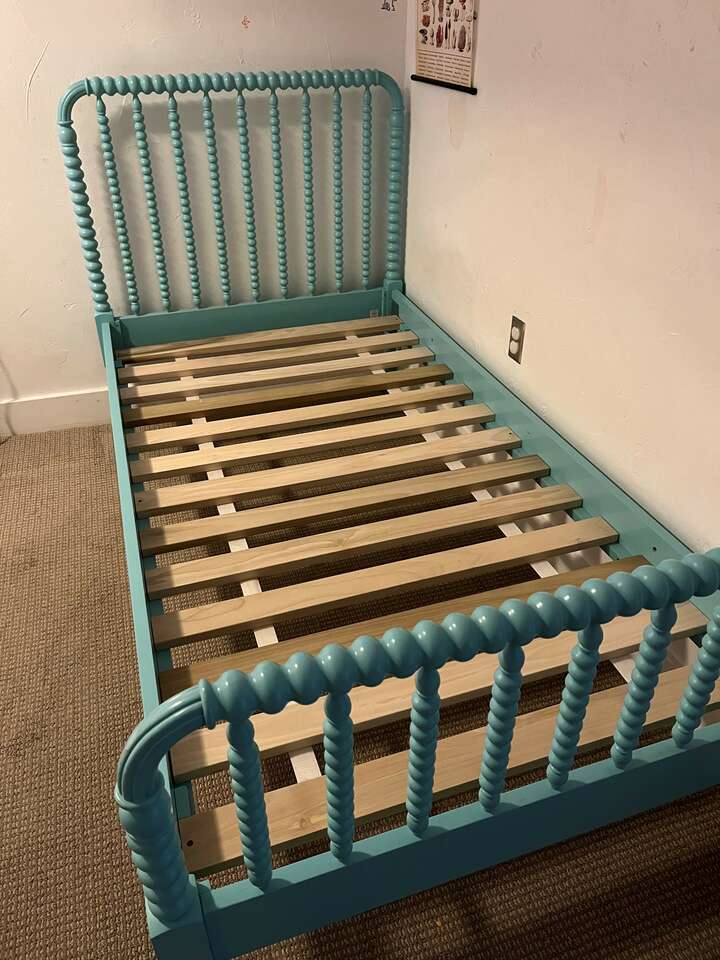 Spindle Bed Frame (twin) Furniture