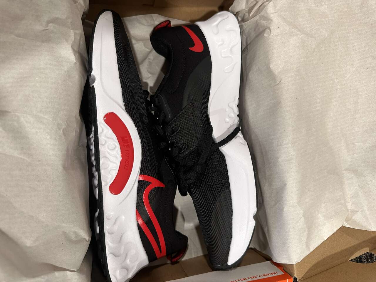 BNIB Nike Renew Retaliation TR 2 Men's Training Shoes, DA1350-002, Size 8.5