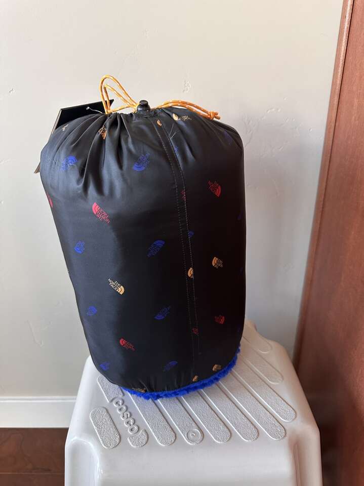 BNIP The North Face Wawona Fuzzy Blanket One Size