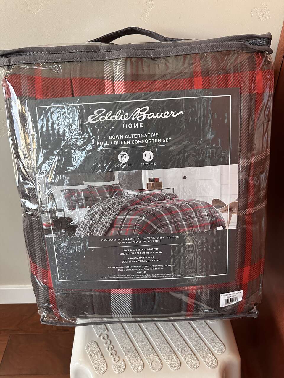 BNIP Eddie Bauer Willow Plaid Down Alt Grey Reversible Comforter Set - Queen/Full