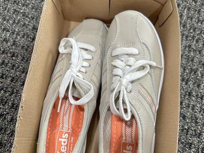 New Keds Sneakers Women’s Size 6.5M