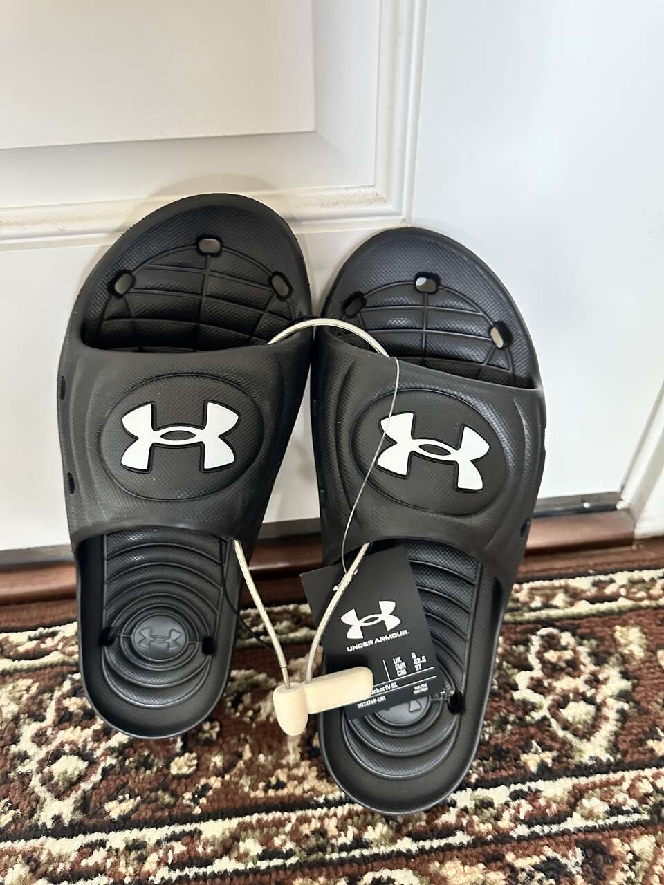 BNWT Under Armour Locker IV Men's Slide Sandals, Size 9, Black