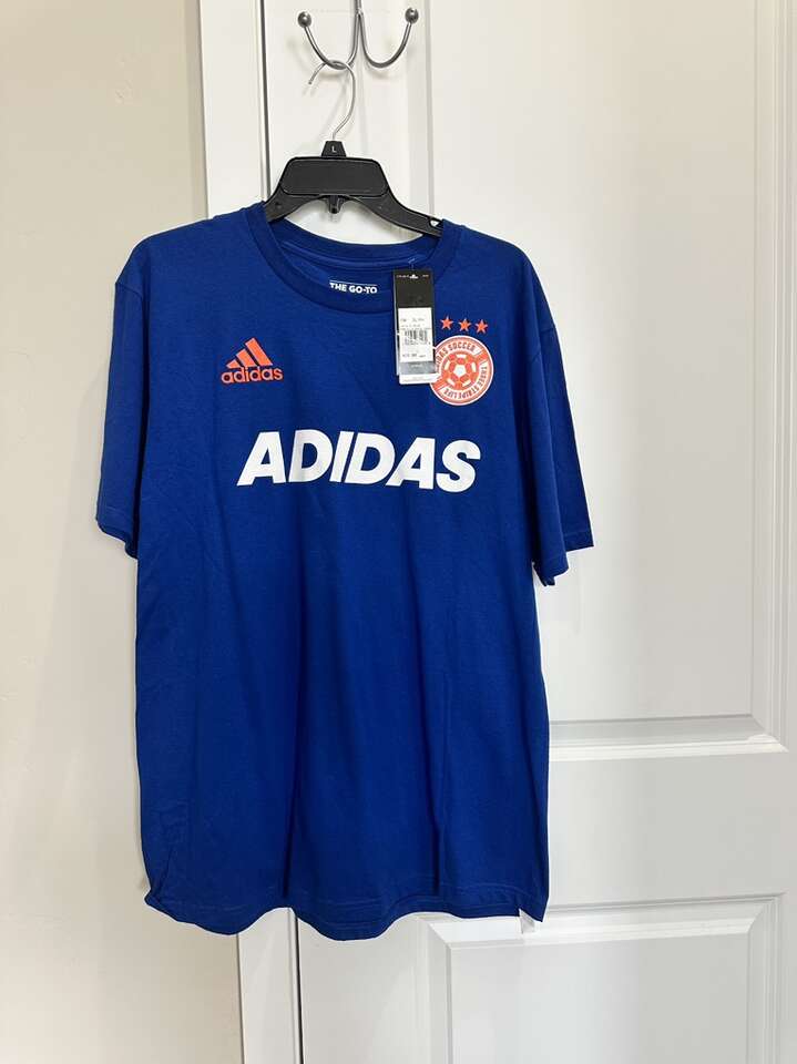 BNWT Adidas Men’s Cotton Tee Size L