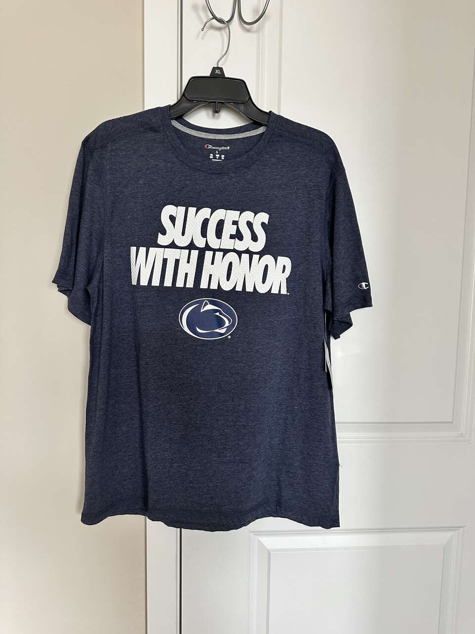 BNWT Penn State Nittany Lions men's tee by Champions, Size L