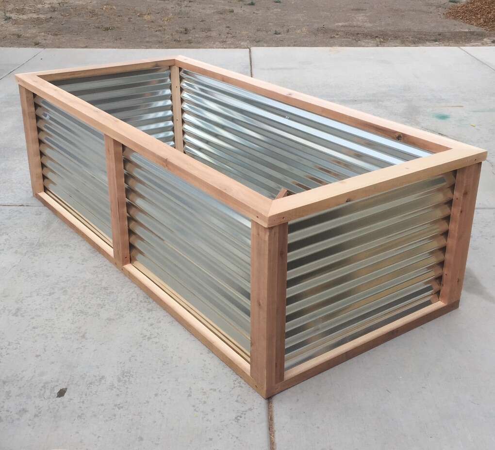 CAN'T GET CUT on Metal Design -Garden Boxes