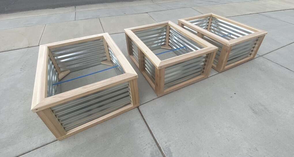 GARDEN BOX RAISED PLANTER BED