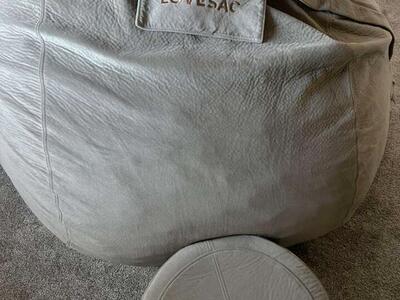 Lovesac Moviesac With Squattoman