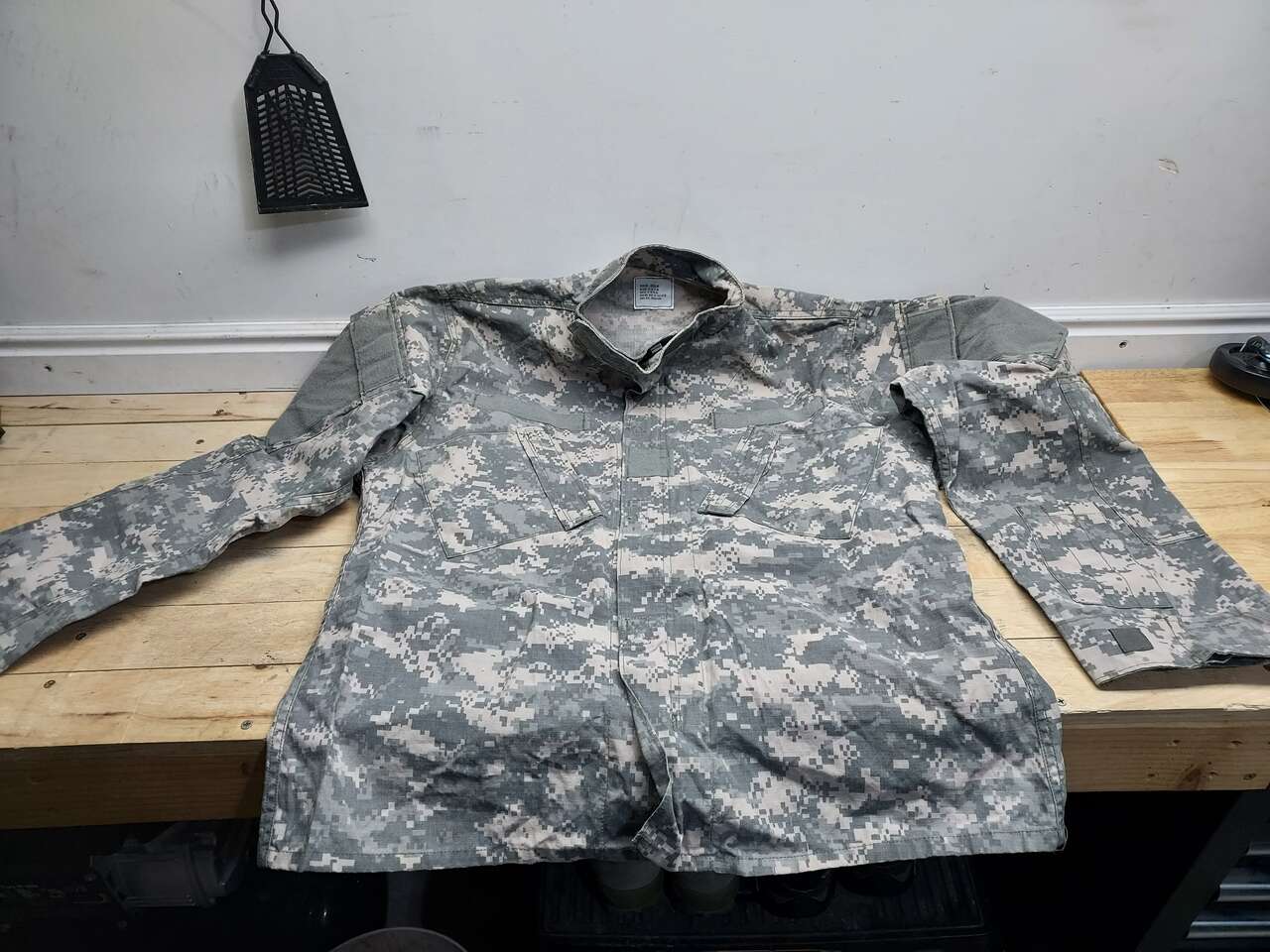 ACU Camo Shirt Size Medium Regular