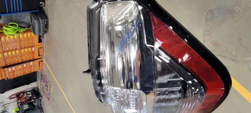 Toyota 4runner Right Tail light