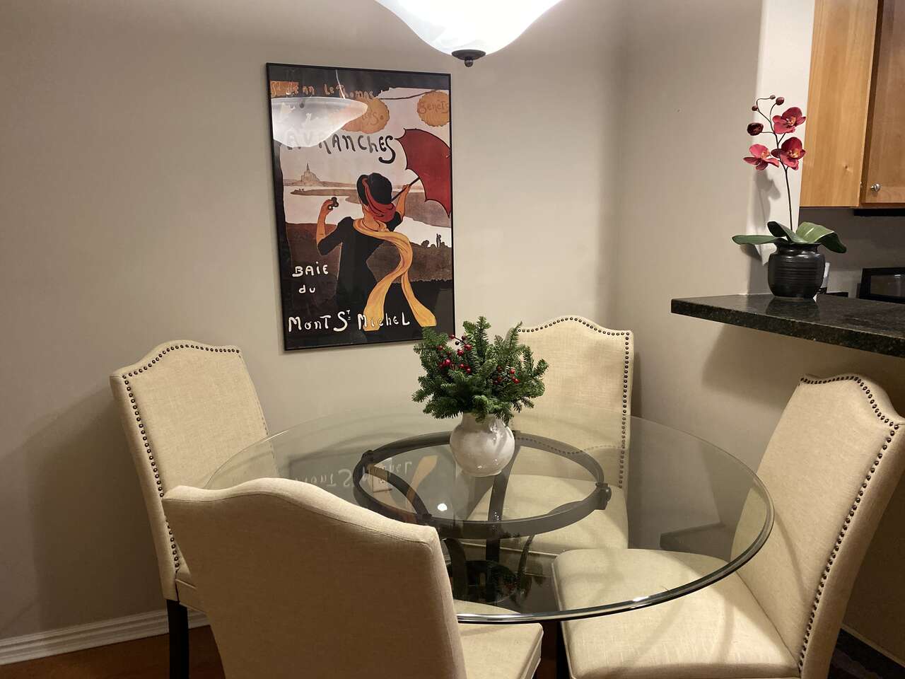 Glass top round table with 4 upholste… Furniture