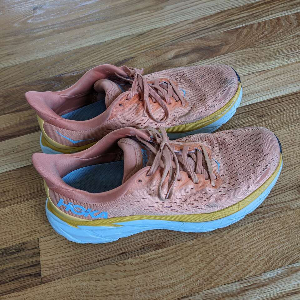 HOKA Clifton 8 Women's size 9 - orange and yellow
