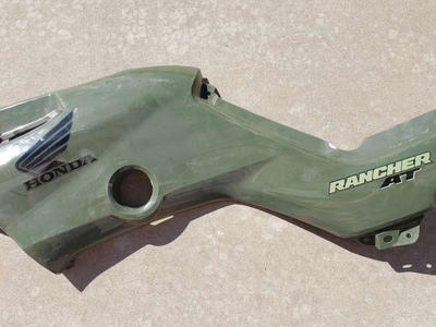 2005 Honda Rancher 400 Left Side Panel Cover Trim Cowl 83600-HN7-0000 NEW