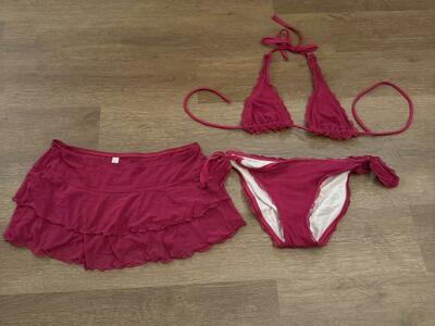 Victoria’s Secret Ruched Ruffle Bikini Fucsia S