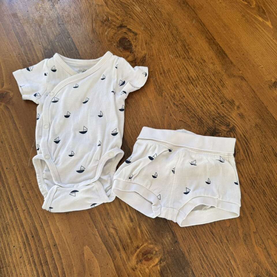 H&M White Sail Boat Ships Shorts Outfit Newborn