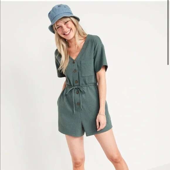 OLD NAVY Women's V- Neck Short-Sleeve Romper