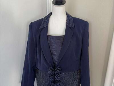 Lisa Rene Skirt Suit Women's 12 Navy Blue Suit