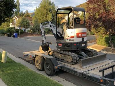 Bobcat e26 Mini Excavator - great versatility for any size project
