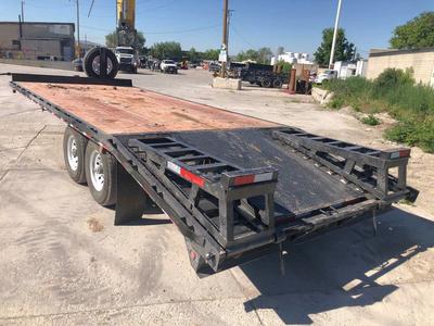 20 foot flatbed deck-over car hauler trailer. Great for hauling equipment, skid, excavator, etc. 14K
