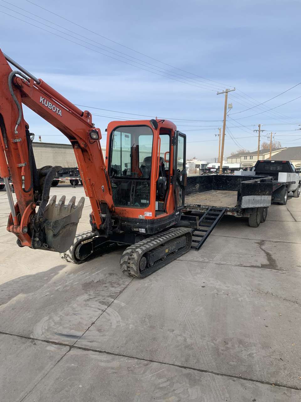 Medium size mini excavator and dump trailer rental combo. Has thumb! nice mini-x