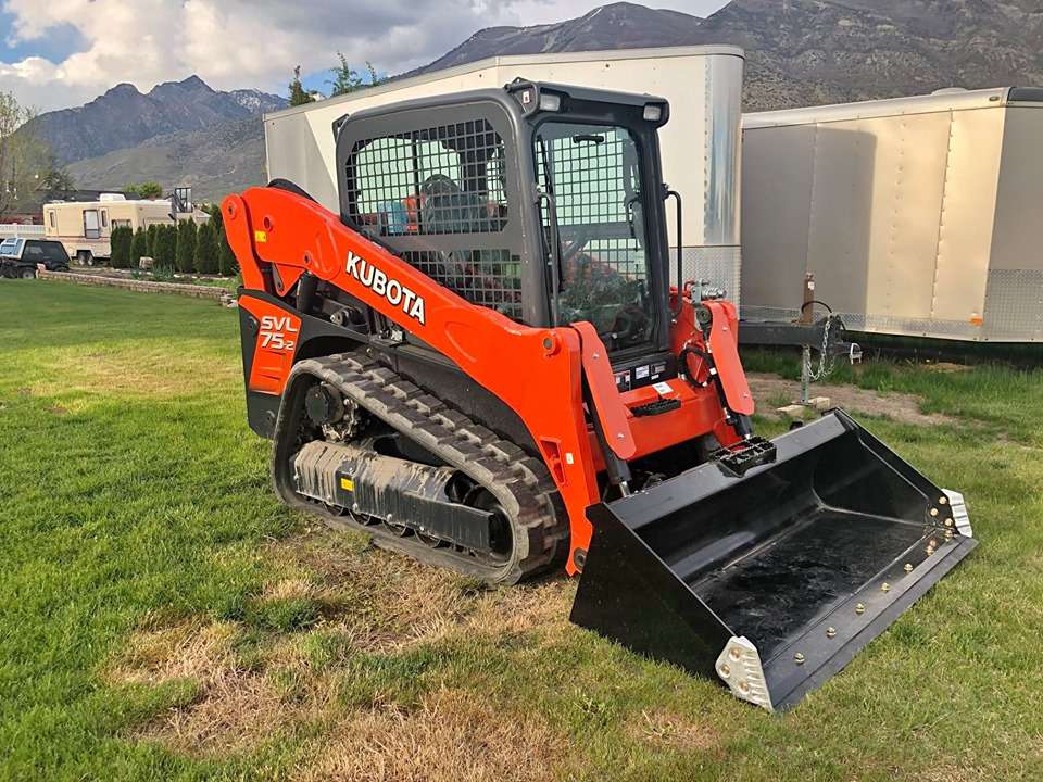Kubota track skid steer bobcat for rent. Awesome power, low hours, hand controls