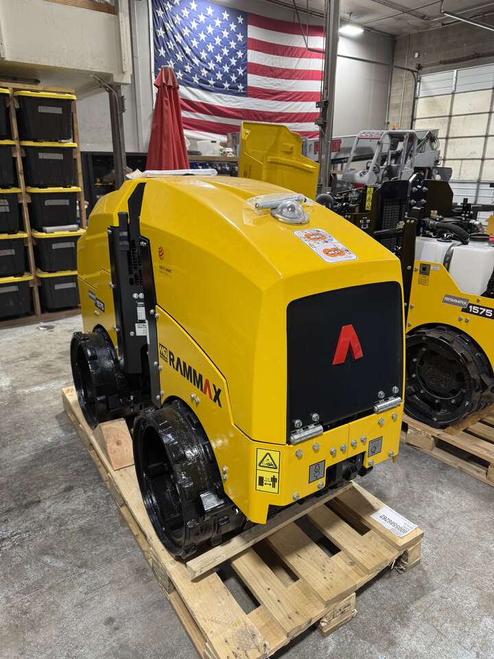 36 inch Remote Trench compactor