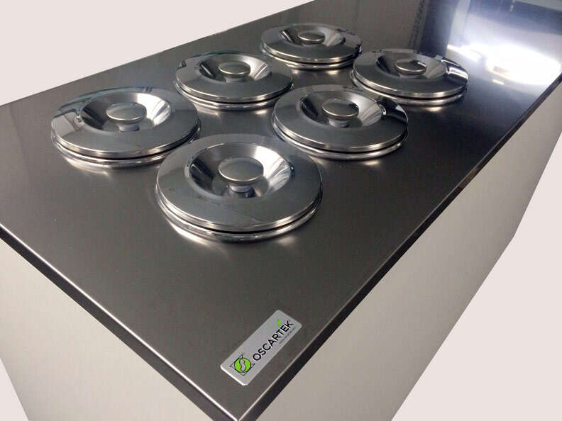 Old fashion style dipping case for Italian ice cream and Gelato