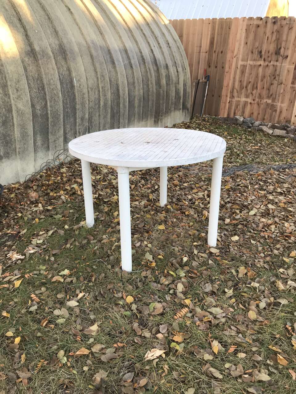 Plastic resin outdoor table FREE