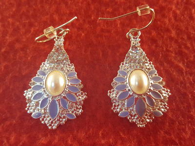 Vintage & modern styled earrings