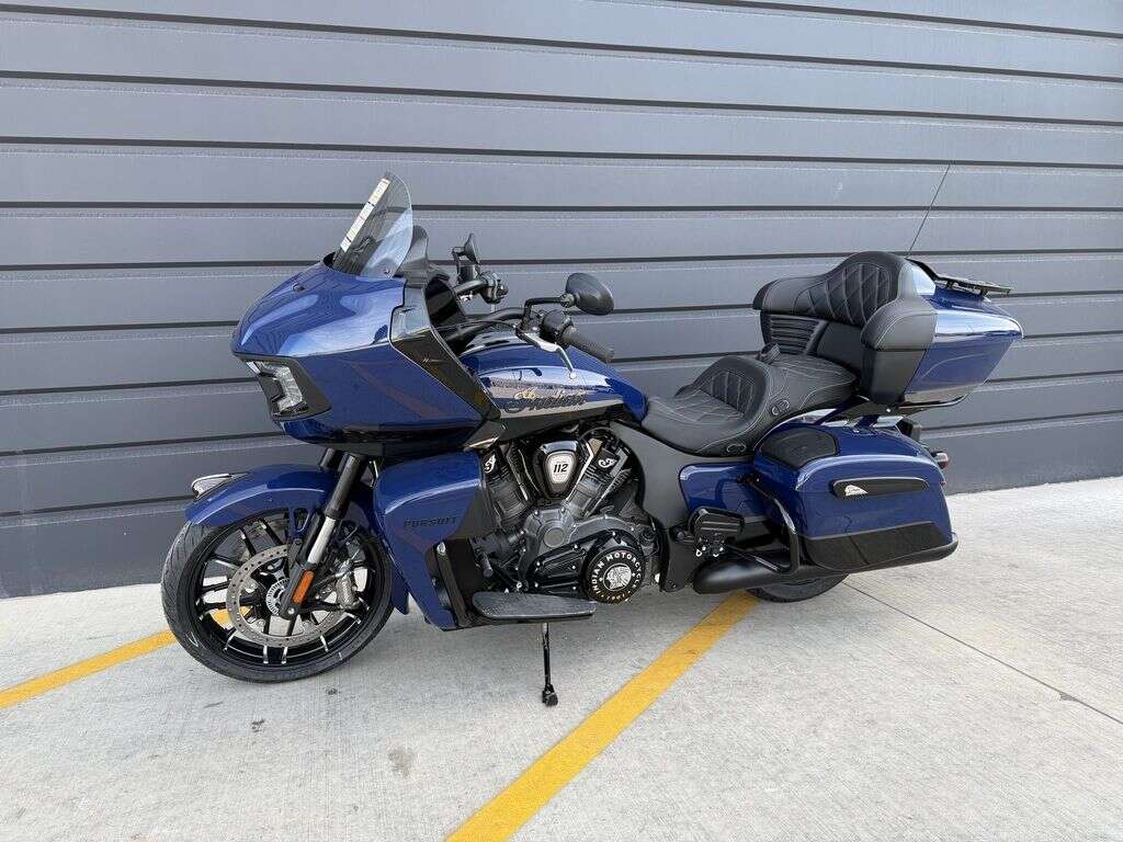 2025 Indian Motorcycle® Pursuit® Dark Horse® Springfield Blue Vivid Crystal / Black Vivid