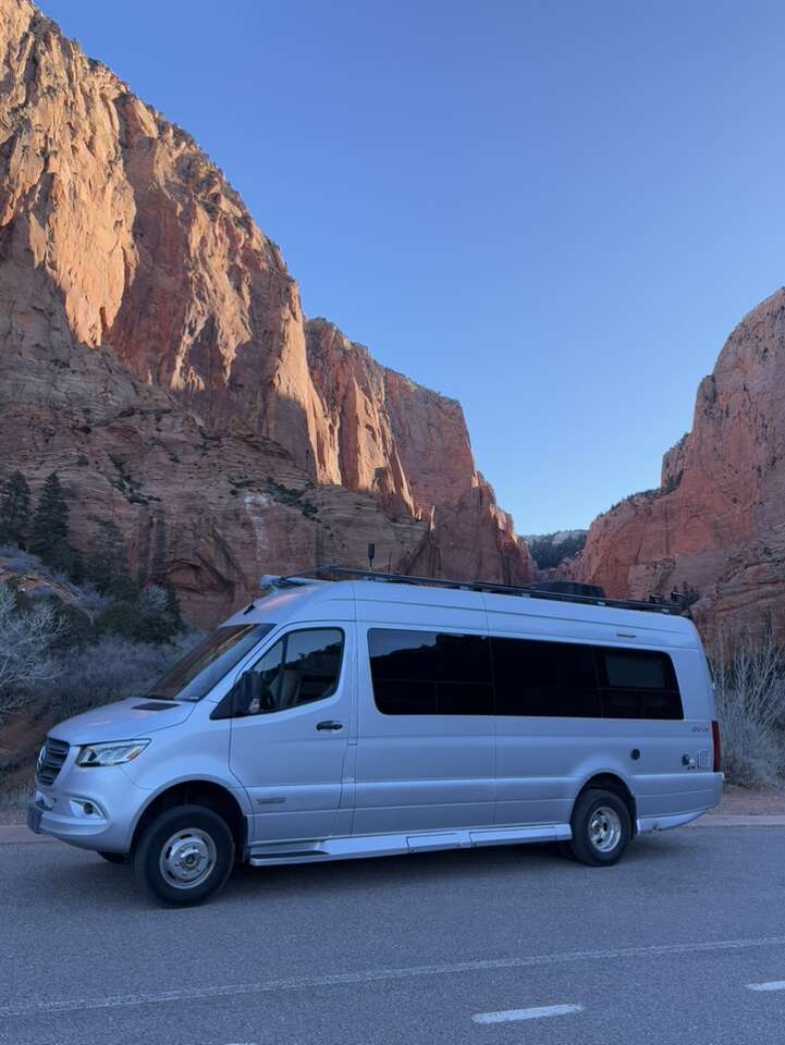 *winter Sale*2020 Mercedes Winnebago Era 4x4 24'