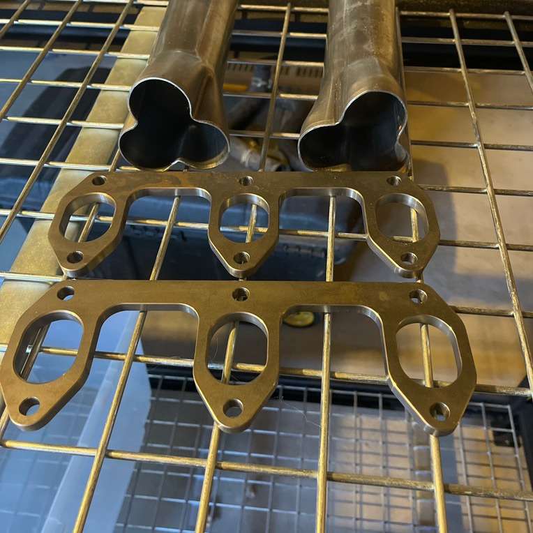 Toyota 1986-1995 3.0 V6 Exhaust Flanges And Merge